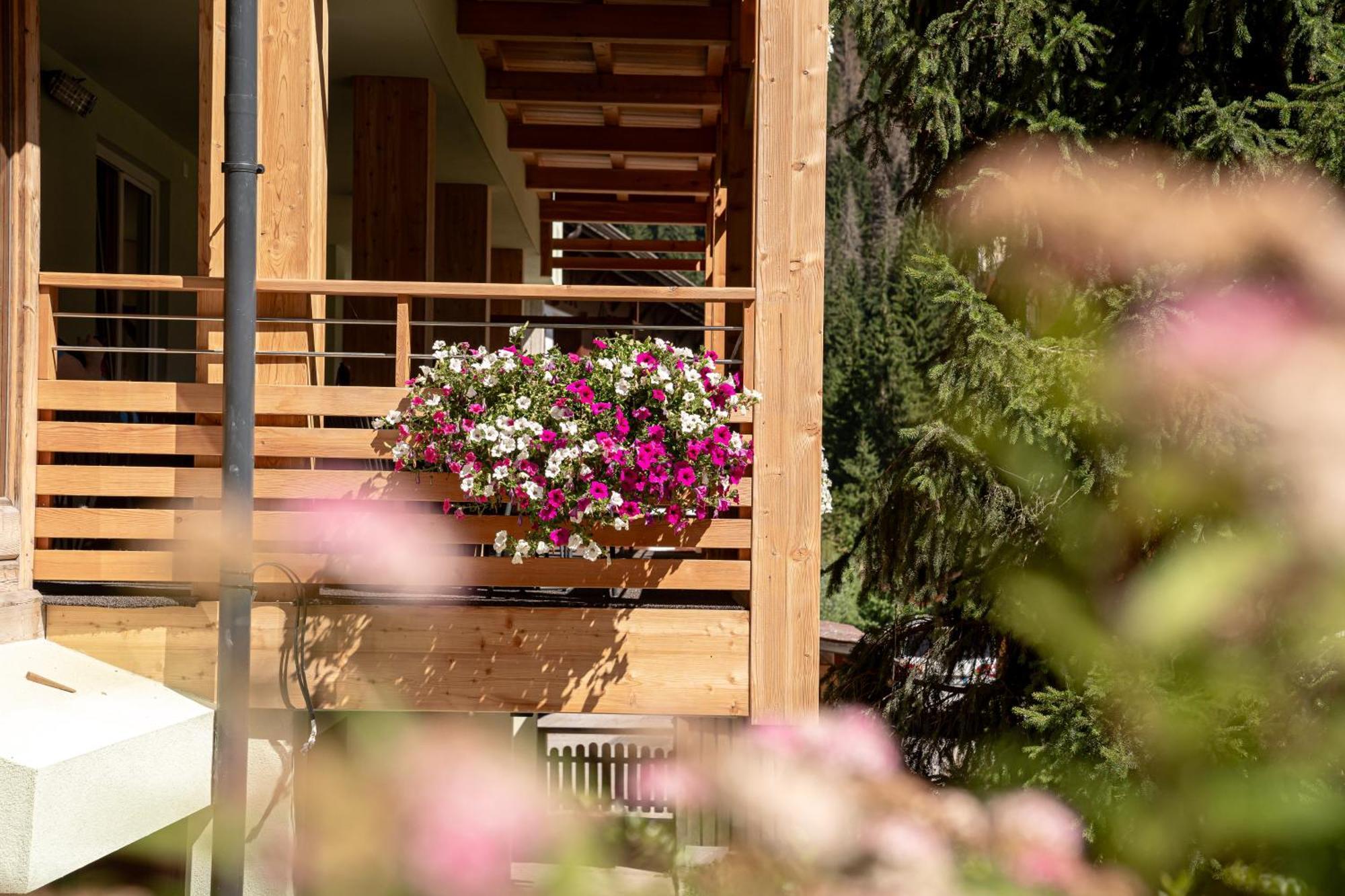 Albergo Garni Edy  Canazei Exterior foto